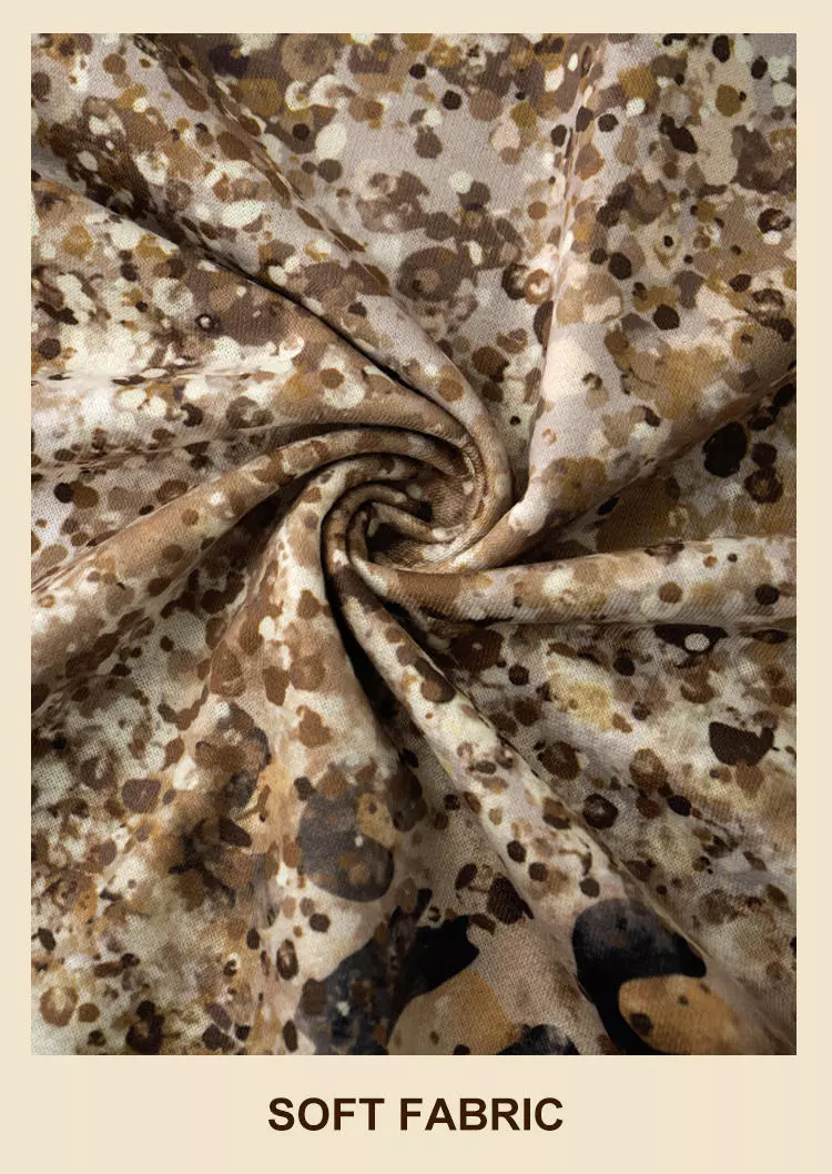 Merry Christmas Leopard Glitter Pullover Sweatshirt 5 Merry Christmas Leopard Glitter Pullover Sweatshirt - Image 3