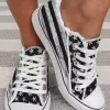 American Flag Lace Up Round Toe Flat Sneakers - Black