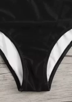 Striped Color Block Cut Out One-Piece Swimsuit 17 Striped Color Block Cut Out One-Piece Swimsuit -Garment Sale Store SCM013093 1 22816872289765 124