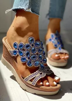 Floral Hollow Out Rhinestone Bohemian Wedge Slippers - Blue
