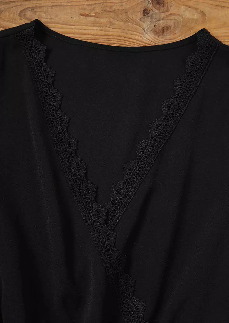 Lace Splicing Tie V-Neck Romper - Black 6 Lace Splicing Tie V-Neck Romper - Black - Image 4