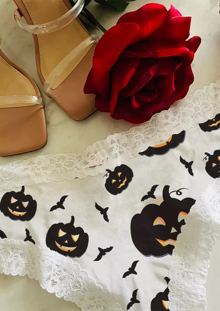 Halloween Pumpkin Face Lace Splicing Panties - White 5 Halloween Pumpkin Face Lace Splicing Panties - White - Image 3
