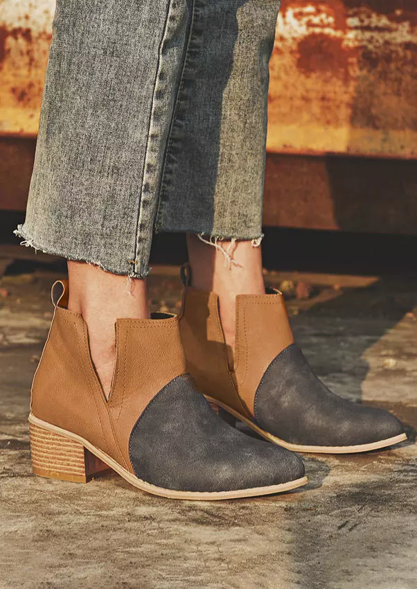 Color Block Round Toe Heeled Boots 5 Color Block Round Toe Heeled Boots - Image 3